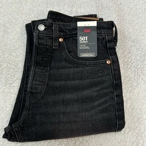 Levi’s pay my way black color 27x30